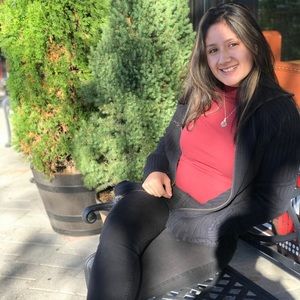 Meet your Posher, Gina